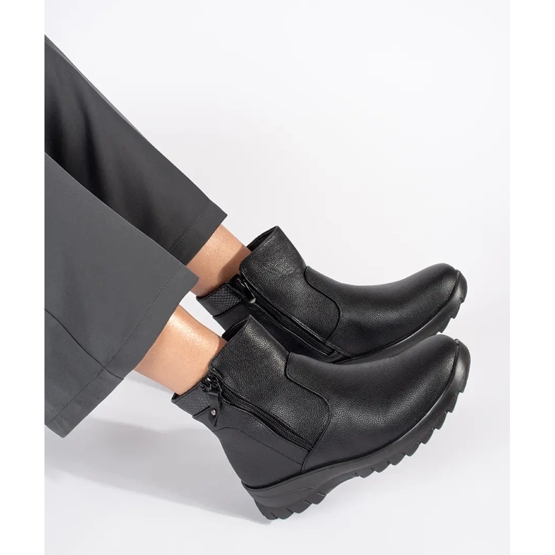 Bottines femme isolées confortables noires le noir 1
