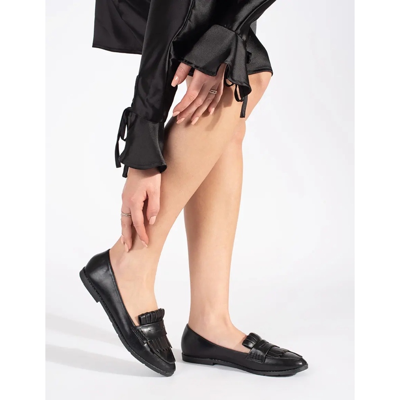 Mocassins femme noirs ornés de franges 2