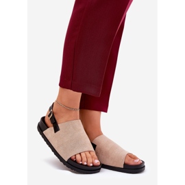 Sandales féminines avec éco daim sur la plate-forme beige 1 Sandales féminines avec éco daim sur la plate-forme beige 1