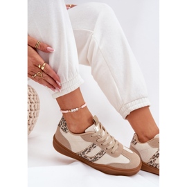 Baskets féminines avec un léopard de l'éco beige 6