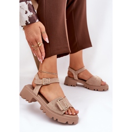 Sandales pour femmes en daim écologique avec une boucle beige 5