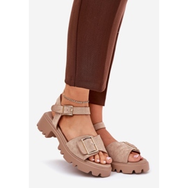 Sandales pour femmes en daim écologique avec une boucle beige 1