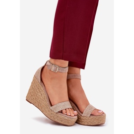 Sandales féminines pour coin avec une tresse kaki beige 1 Sandales féminines pour coin avec une tresse kaki beige 1