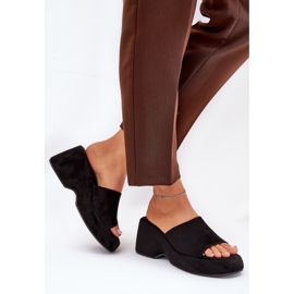 Éco daim des pantoufles féminines sur la plate-forme et des cales noires le noir 3