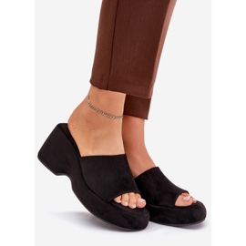 Éco daim des pantoufles féminines sur la plate-forme et des cales noires le noir 1