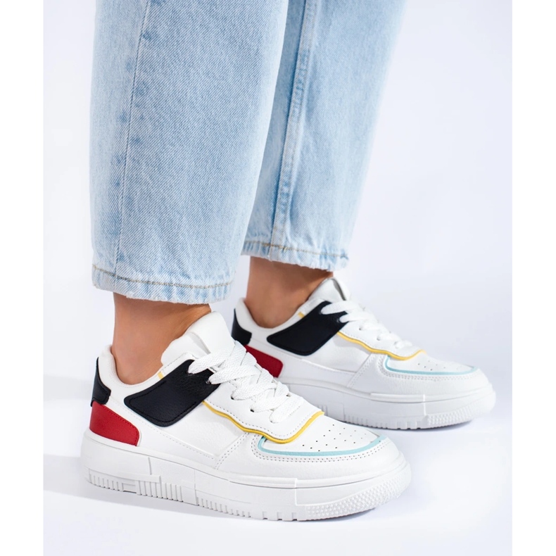 Baskets sur la plate-forme blanc 2