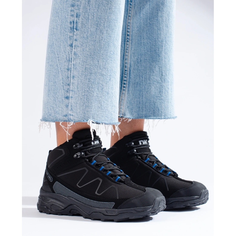 Chaussures de randonnée sportives pour femmes avec une tige haute DK noir 1