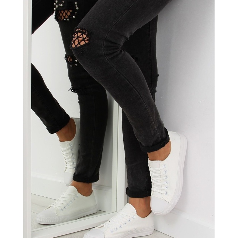 Baskets blanches monochromes femme 1