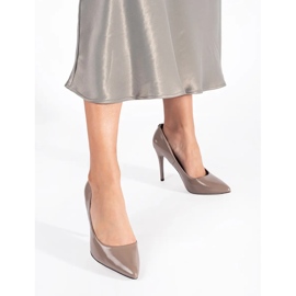 Escarpins femme vernis beiges 2