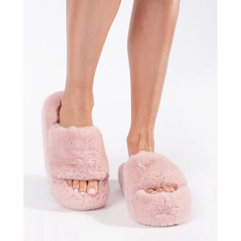 Seastar Chaussons de maison en fourrure rose sur une plateforme 2