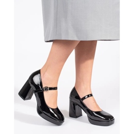 Seastar Chaussures femme vernies noires à talon haut et boucle 1