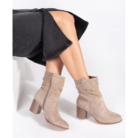 Bottines femme en daim beige 2