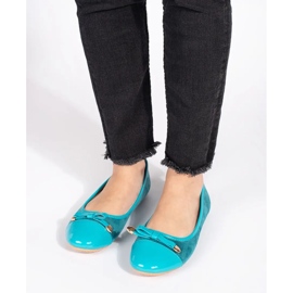 Ballerines plates femme bleues à bout verni 1
