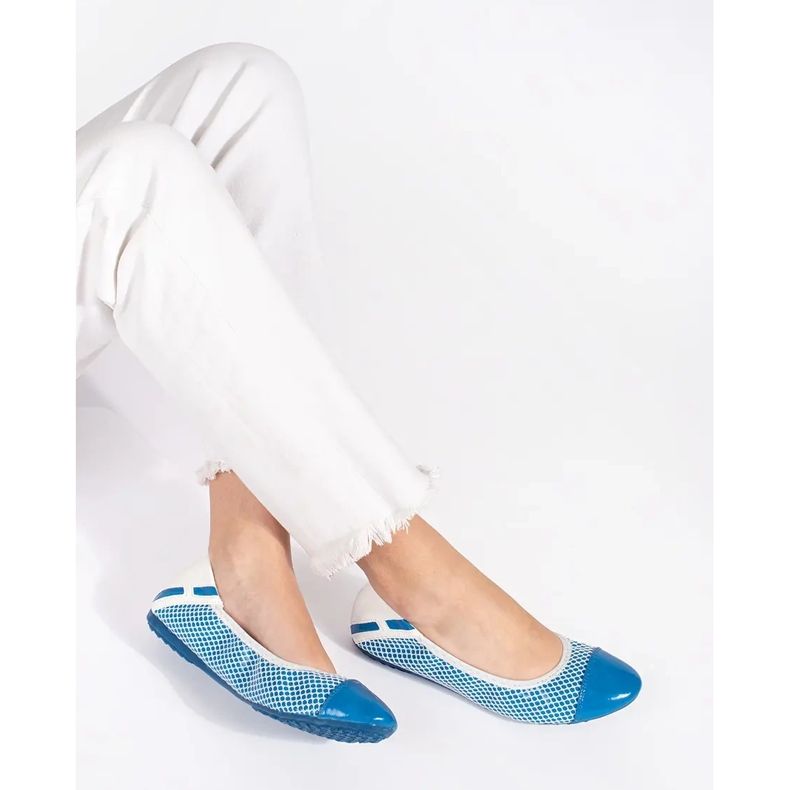 Ballerines souples blanches et bleues avec élastique 1