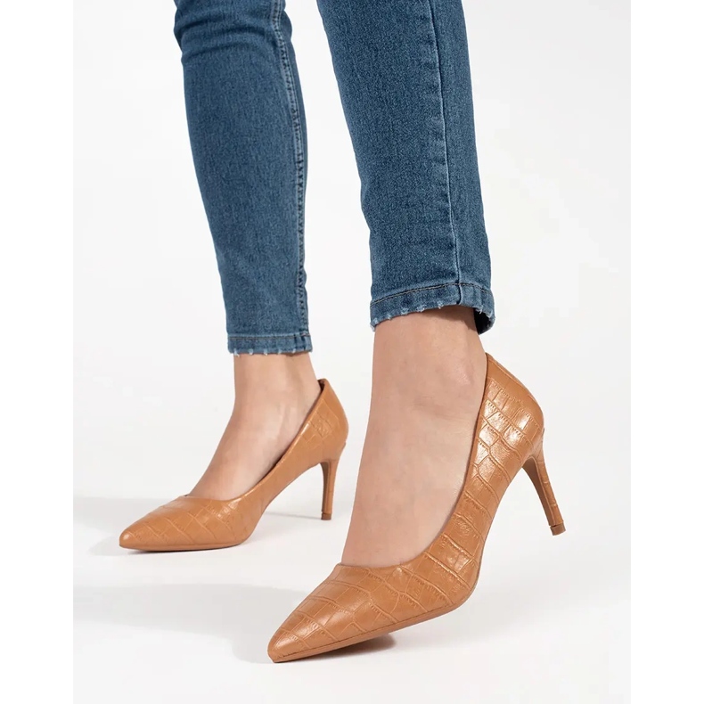 Seastar Pompes beige sombres sur le talon haut 1