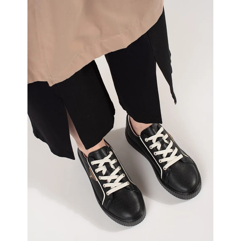 Goodin Baskets en cuir noir sur une semelle épaisse le noir 2