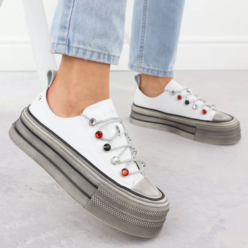 Baskets en cuir sur la plate-forme White Goe NN2N4054 blanc 2