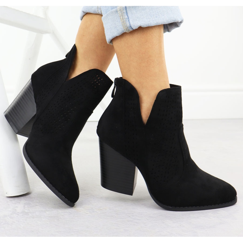 S.Barski Bottes de daim des femmes sur le stand de travail noir Black S. Barski HY51-060 1