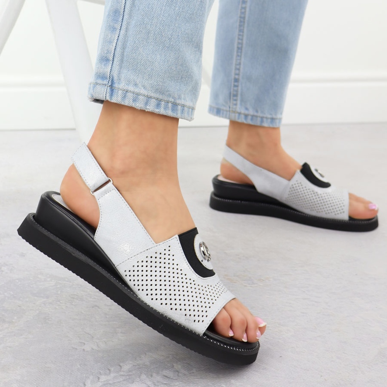 Jezzi Sandales féminines sur une plate-forme avec en caoutchouc Jeszi RMR2267-2 argent 2