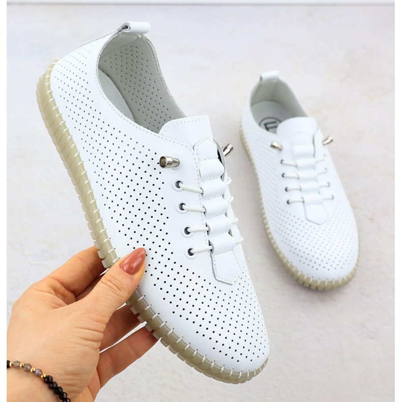 Chaussures en cuir pour femmes Openwork Slippe White Filippo DP6140 blanche 2