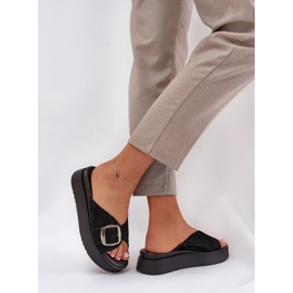 Les tongs en daim féminins avec une boucle sur la plate-forme Zazoo 3019 noire le noir 6