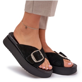 Les tongs en daim féminins avec une boucle sur la plate-forme Zazoo 3019 noire le noir 8