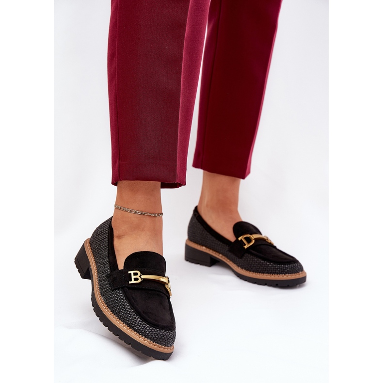 Mocassins pour femmes avec des détails de tresse et d'or noir 2