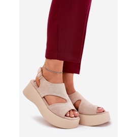 Sandales féminines sur la plate-forme Eco Suede Beige 1