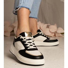 Baskets pour femmes noires avec un accessoire scintillant le noir 3