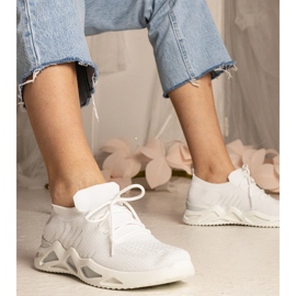 Baskets blanches pour femmes avec une tige de chaussette 1