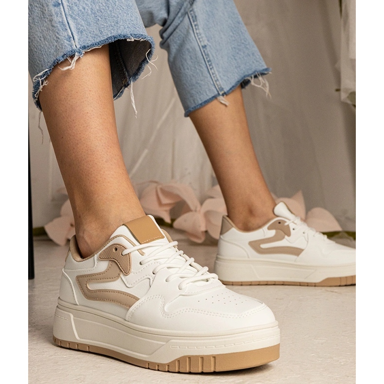 Baskets blanches baskets sportives féminines 1