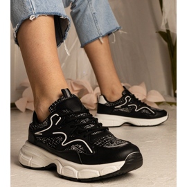 Baskets noires Sports Sneakers 2