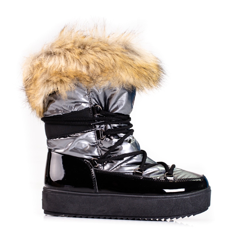 Bottes de neige pour femmes sur une plate-forme avec de la fourrure le noir 1