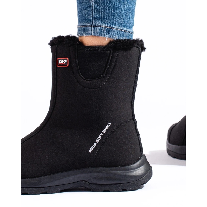 Bottes de trekking hautes pour femmes DK, isolées avec de la fourrure noir 1