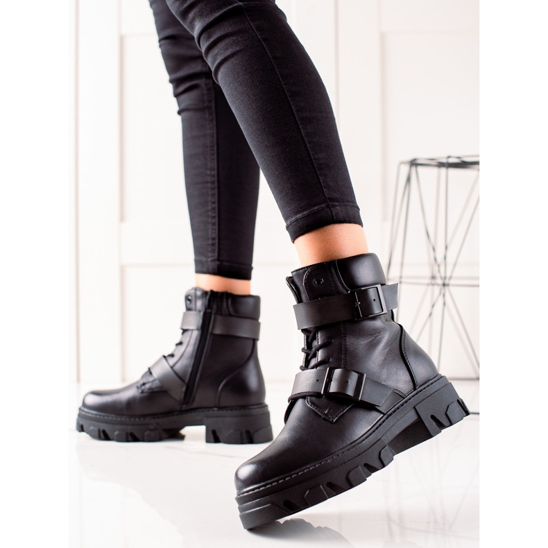 Travailleurs avec boucles noires le noir 1