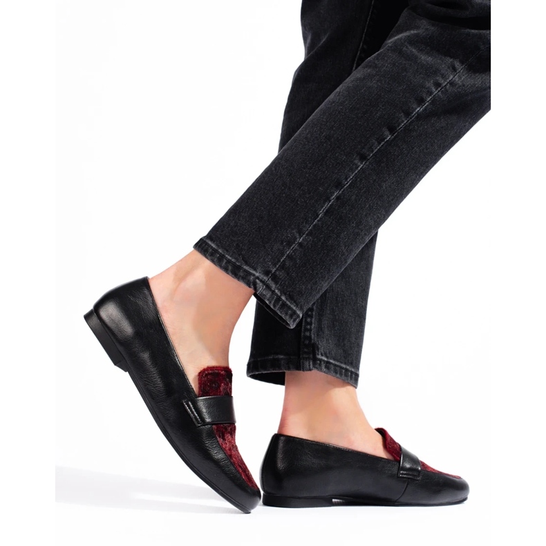 Bottines noires et bordeaux avec fourrure 2
