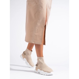 Baskets à la mode avec une chaussette beige 1