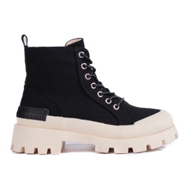 Trappeurs sur la plateforme S. Barski noir 2