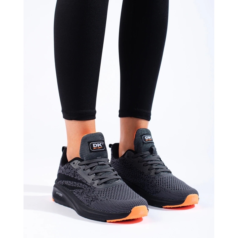 DK Chaussures de sport sur la plate-forme le noir 1