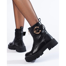 Baggies femme noires avec boucle décorative le noir 1
