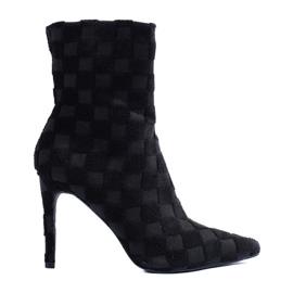 Bottines femme hautes et ajustées à talon aiguille le noir 2