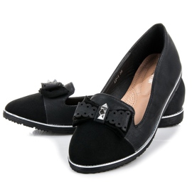 Ch. Creation Lordsy avec un arc noir 1