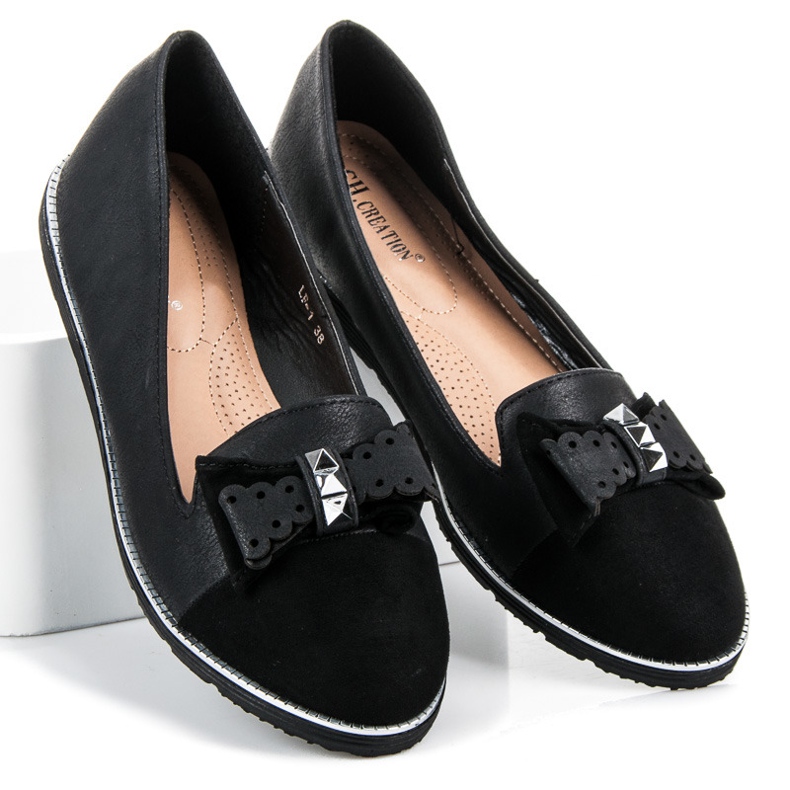 Ch. Creation Lordsy avec un arc noir 2