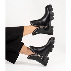 Bottes pour femmes sur une plate-forme Shelovet épaisse le noir 2