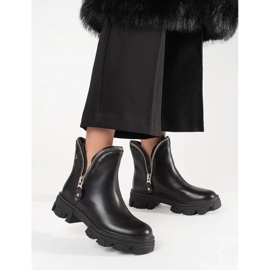 Bottes pour femmes sur une plate-forme Shelovet épaisse le noir 1