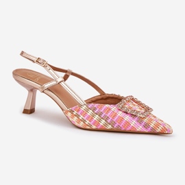 Talons hauts avec un ornement et un talon de champagne obsolète multicolore 4