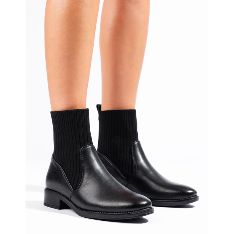 Bottines à enfiler à talon plat le noir 2