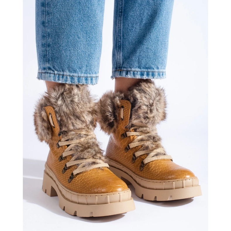 Chaussures de randonnée femme avec fourrure beige 1