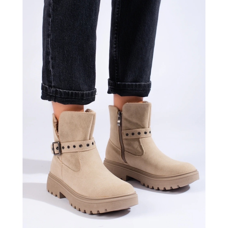 Bottines femme beiges en daim écologique 2