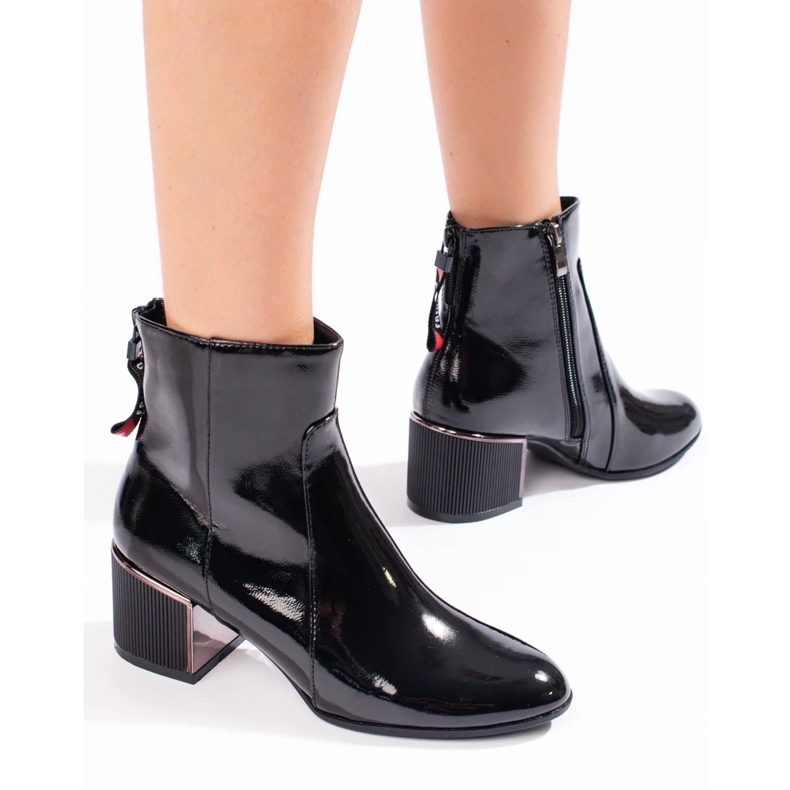 Bottines vernis noires pour femme 2